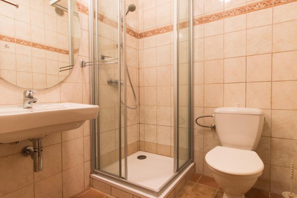 Hotel Franz Рейвіз Екстер'єр фото