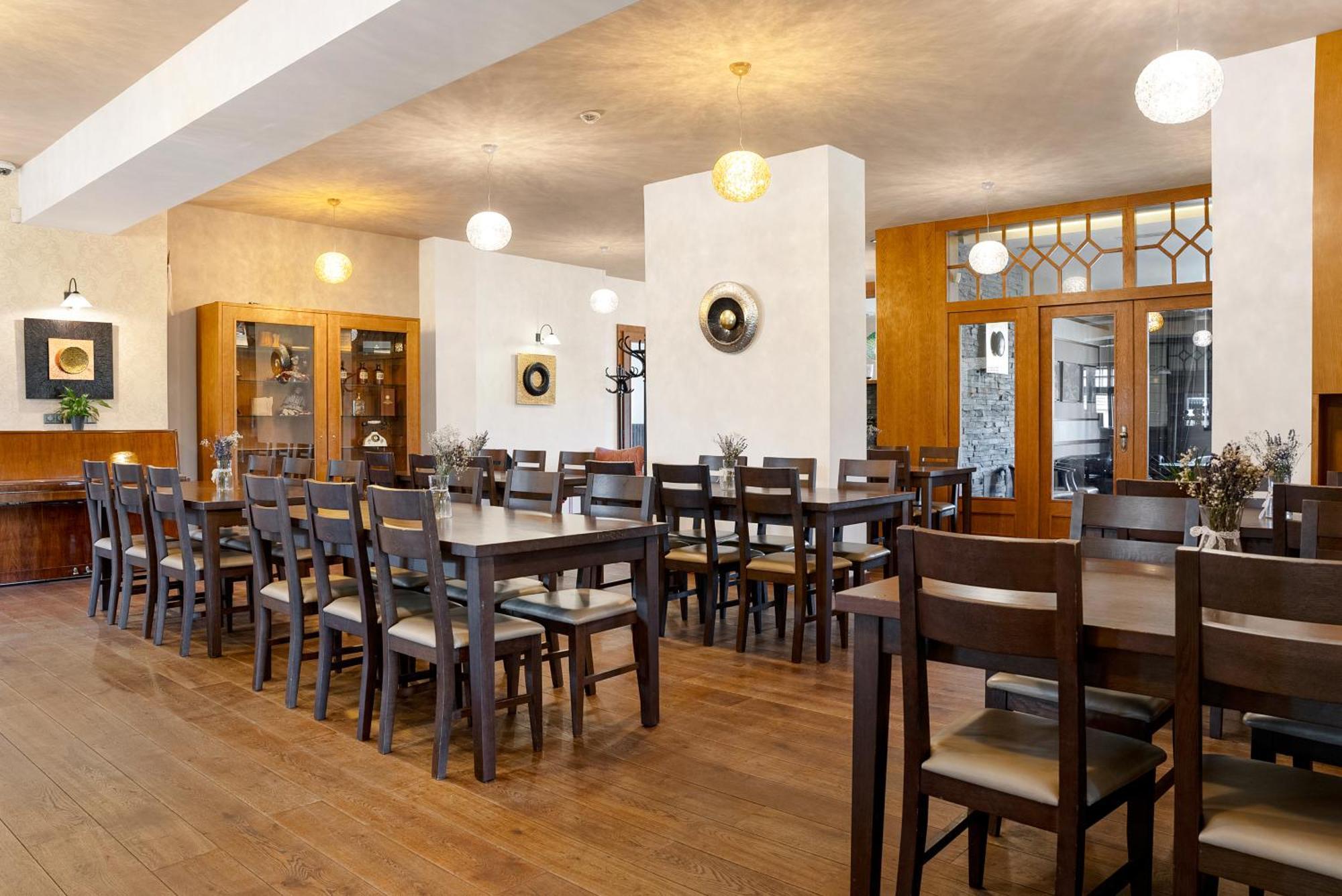 Hotel Franz Рейвіз Екстер'єр фото