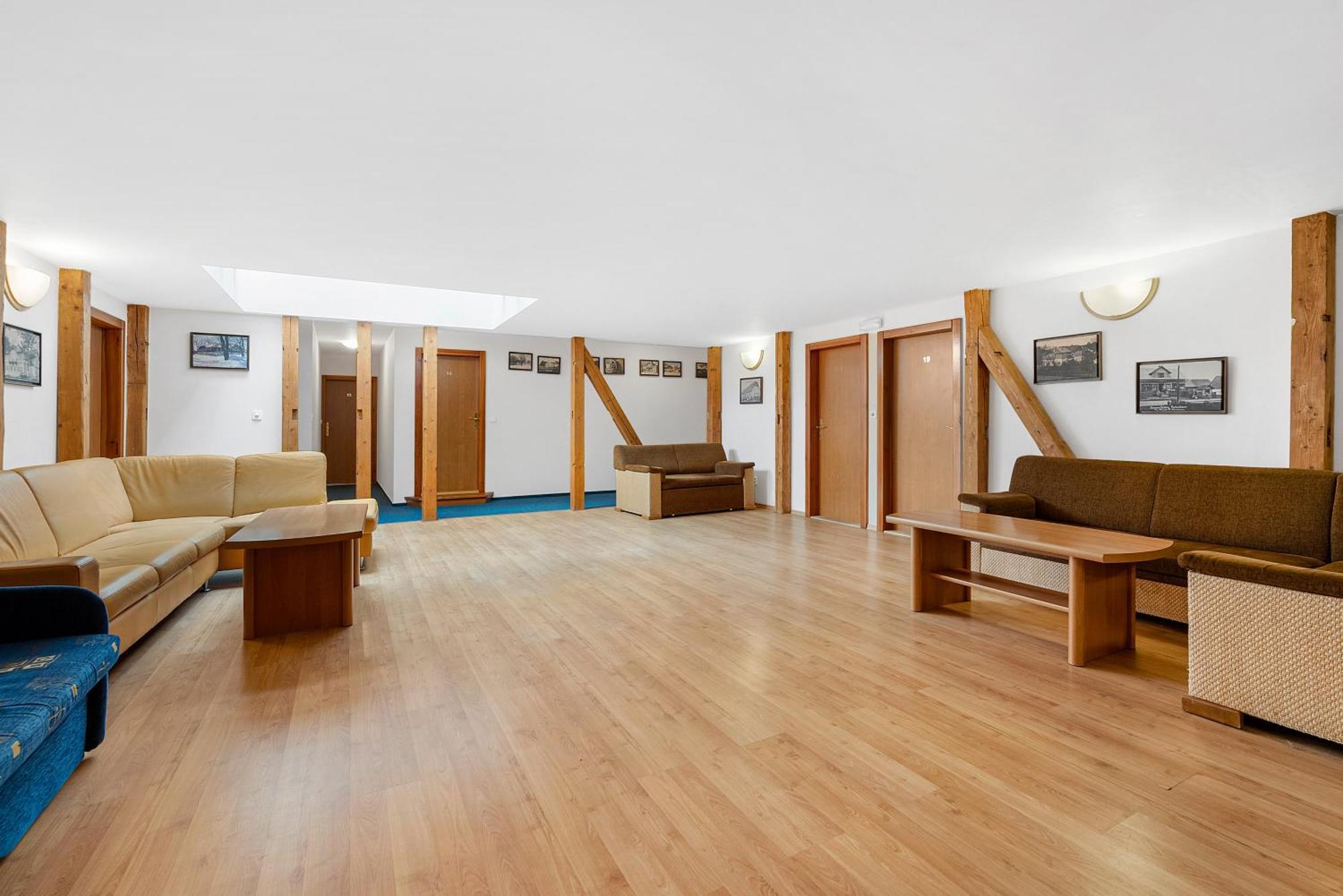 Hotel Franz Рейвіз Екстер'єр фото