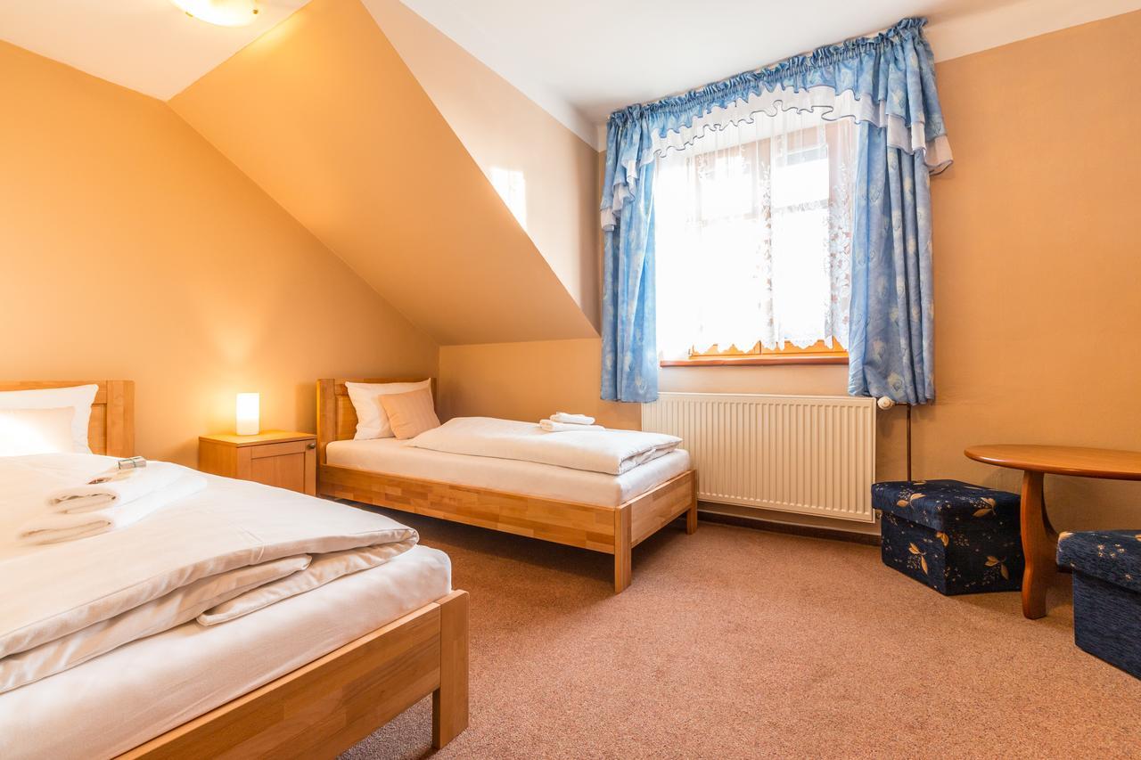 Hotel Franz Рейвіз Екстер'єр фото